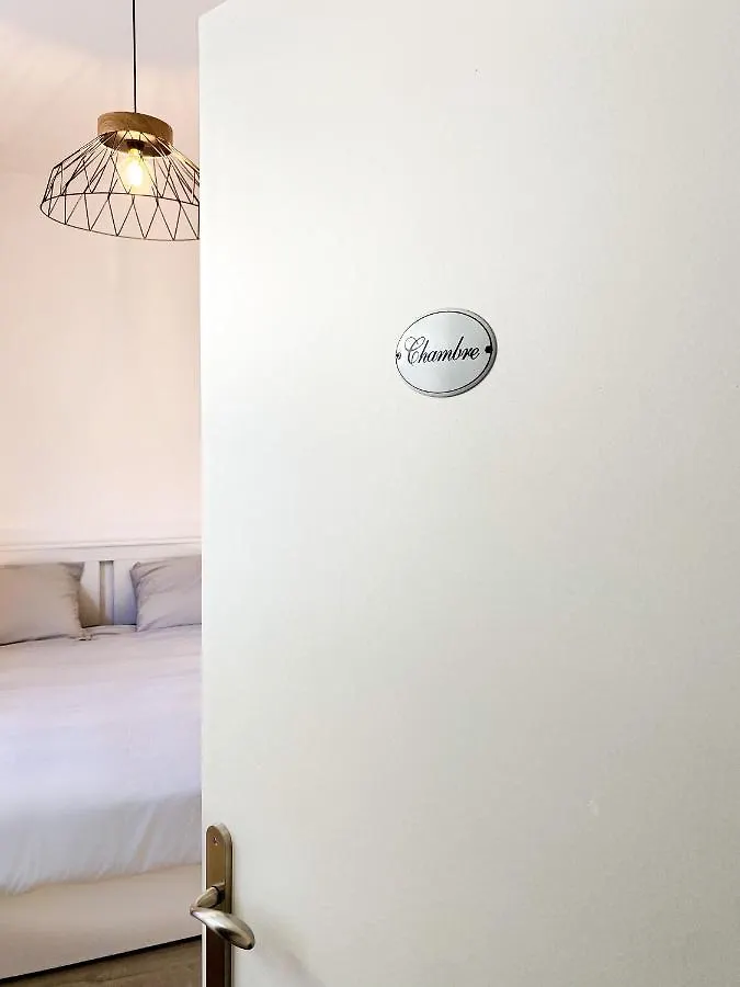 Apt Bord De Mer, Hypercentre Dinard, Parking Prive Apartment Dinard