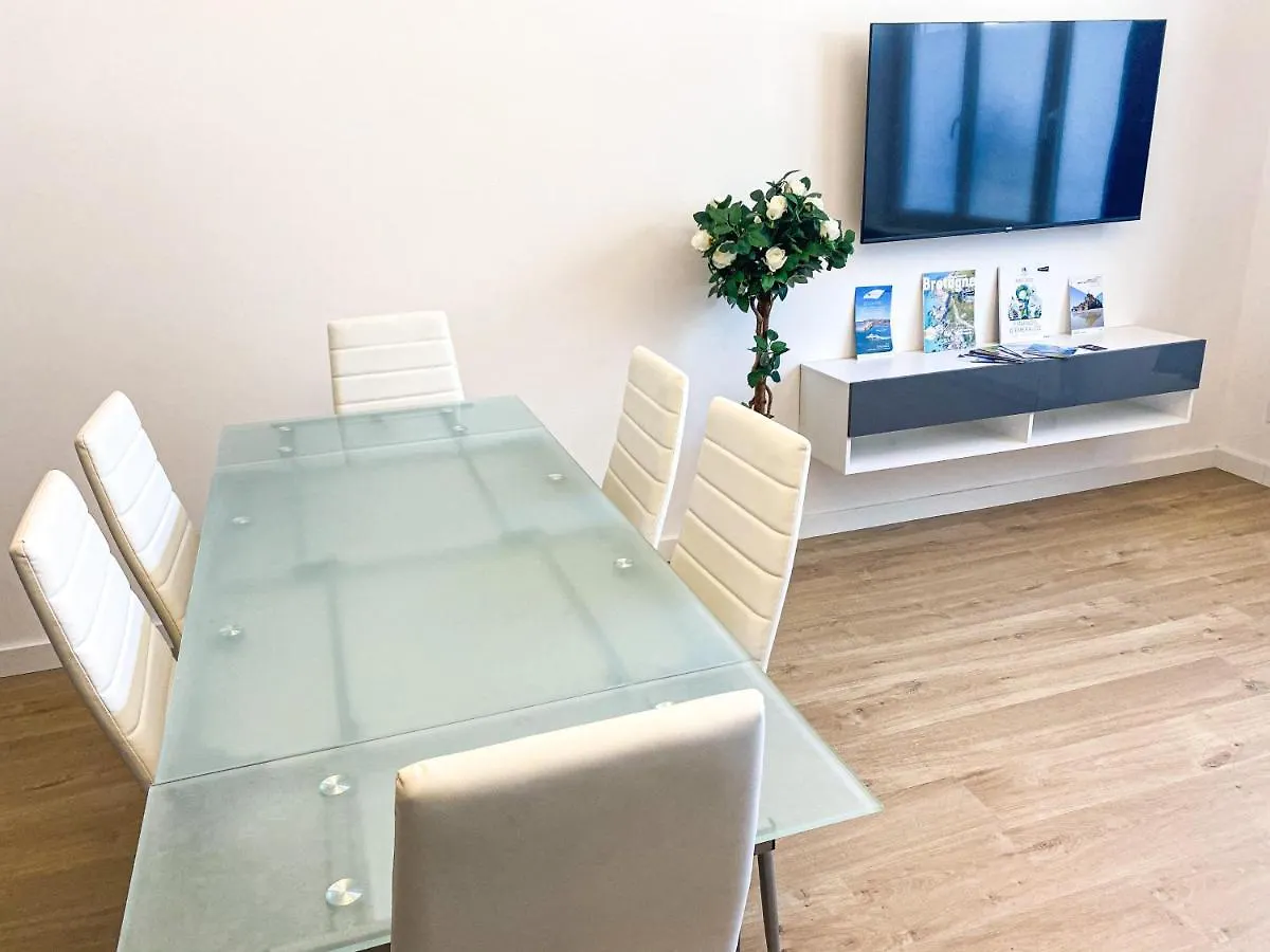 Apt Bord De Mer, Hypercentre Dinard, Parking Prive 0*, Dinard France